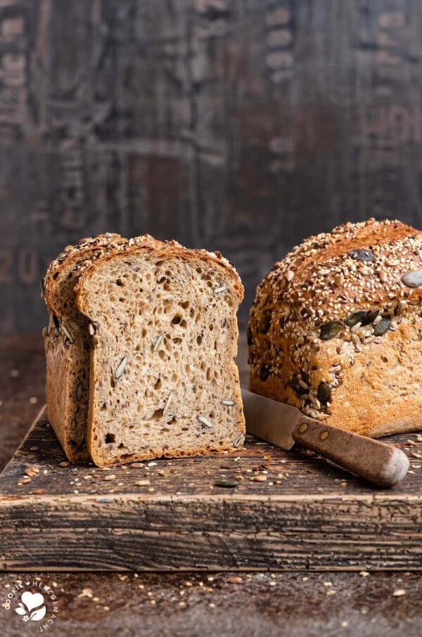 Malz-Korn-Kasten aus For the love of Bread – Zeit für gutes Brot von Sonja Bauer.